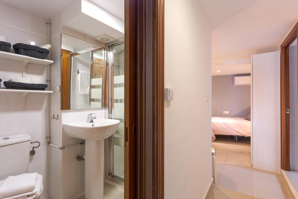 סביליה Apartamentos Diaber Gerona 22 מראה חיצוני תמונה