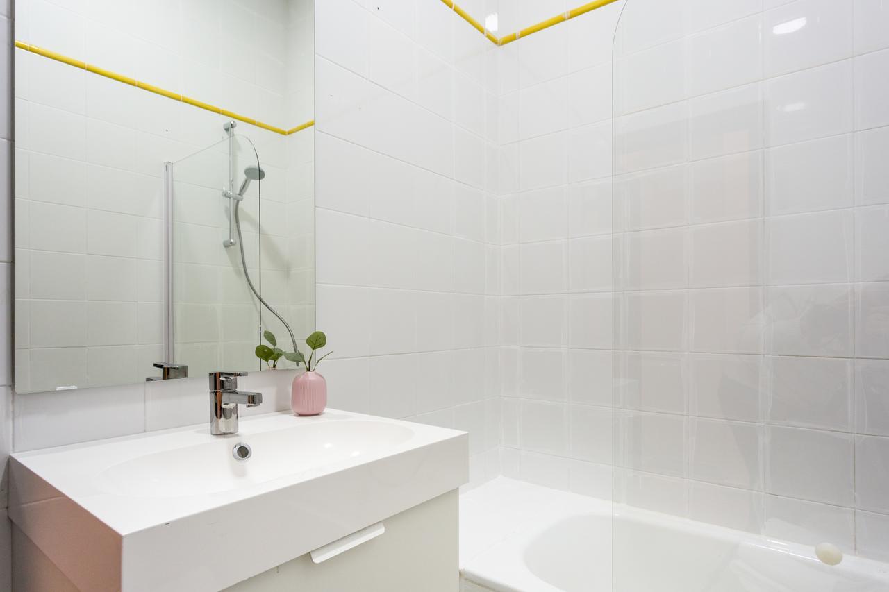 סביליה Apartamentos Diaber Gerona 22 מראה חיצוני תמונה
